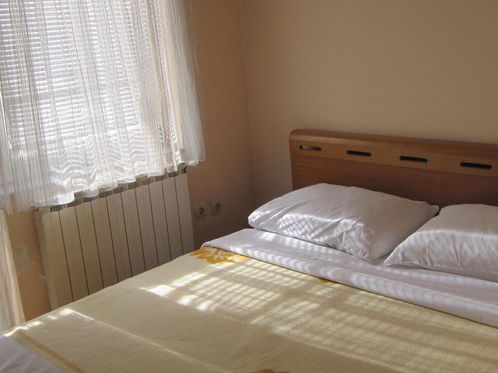 Guest House Sv. Nikola Dugo Selo Eksteriør bilde