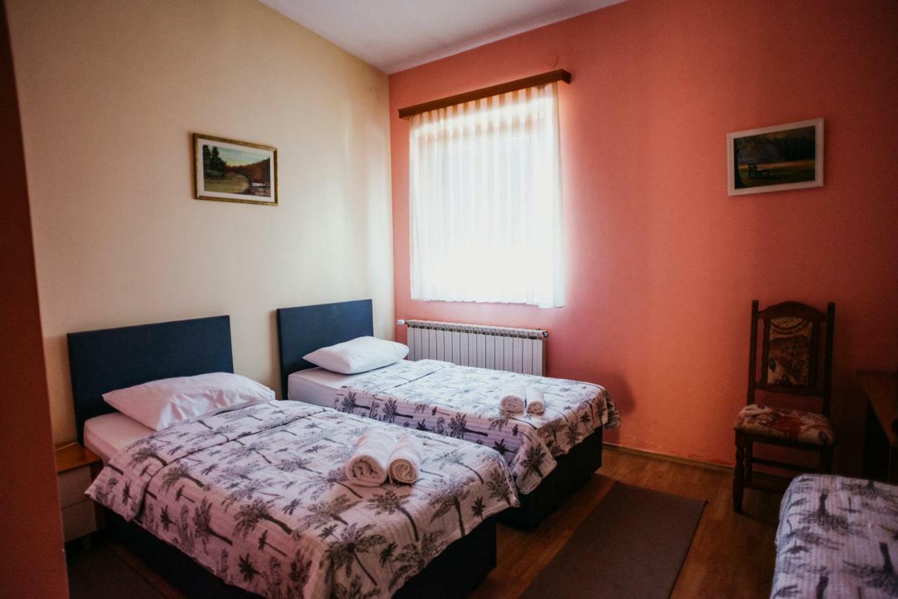 Guest House Sv. Nikola Dugo Selo Eksteriør bilde