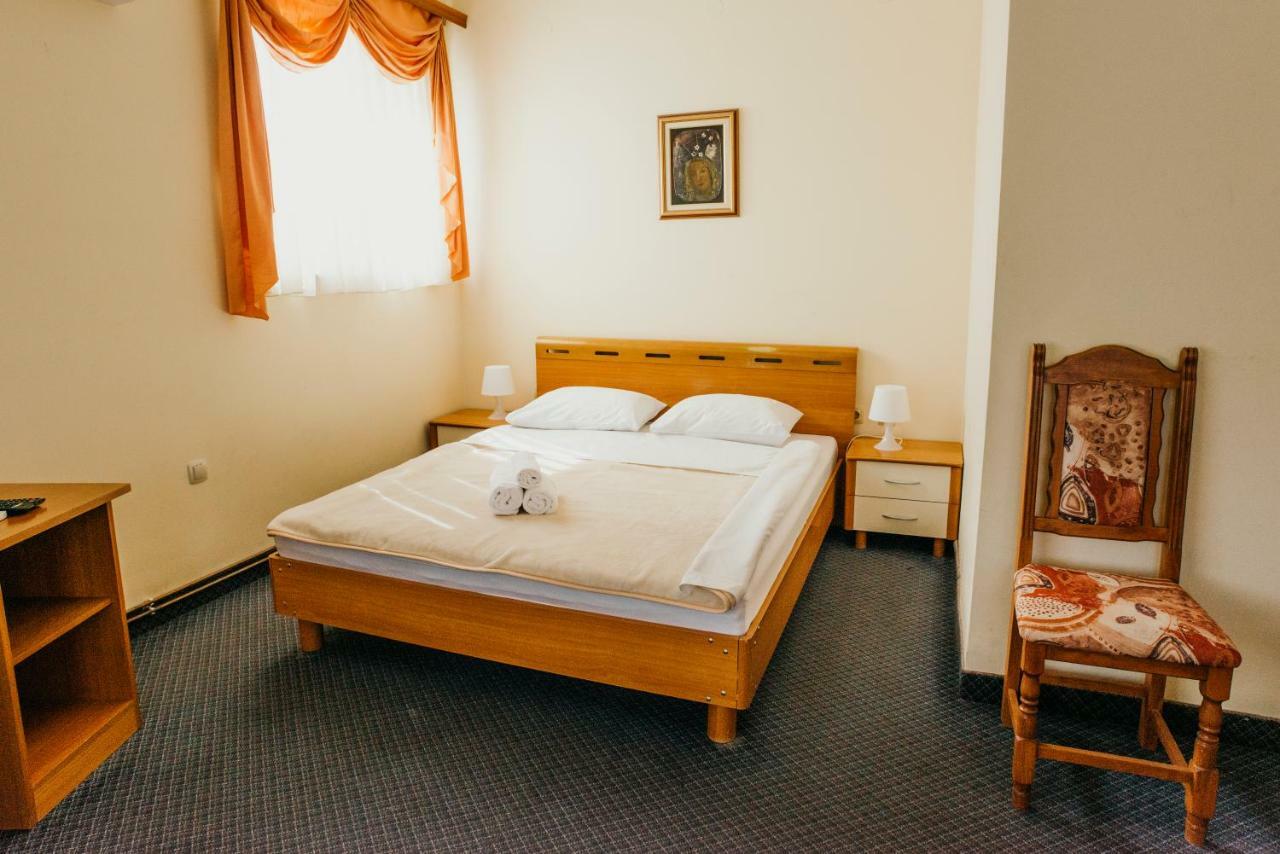 Guest House Sv. Nikola Dugo Selo Eksteriør bilde