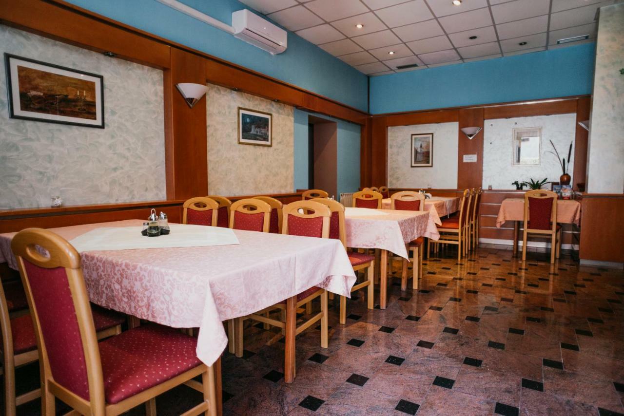 Guest House Sv. Nikola Dugo Selo Eksteriør bilde