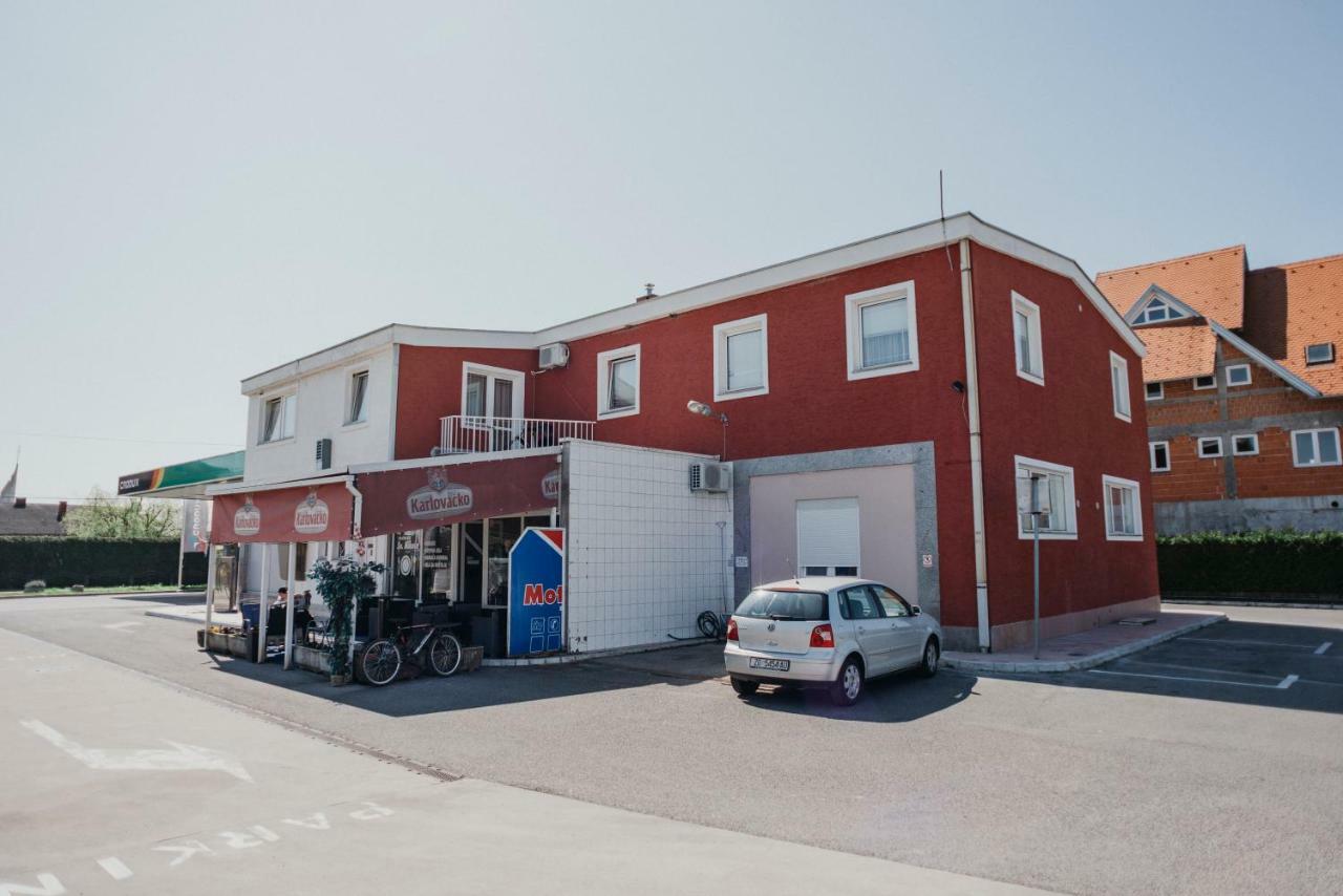 Guest House Sv. Nikola Dugo Selo Eksteriør bilde